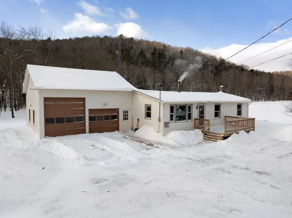 915 Nebraska Valley Road Stowe VT 05672