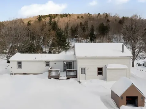 915 Nebraska Valley Road Stowe VT 05672