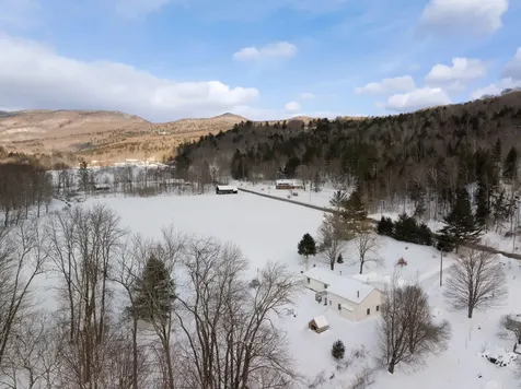 915 Nebraska Valley Road Stowe VT 05672