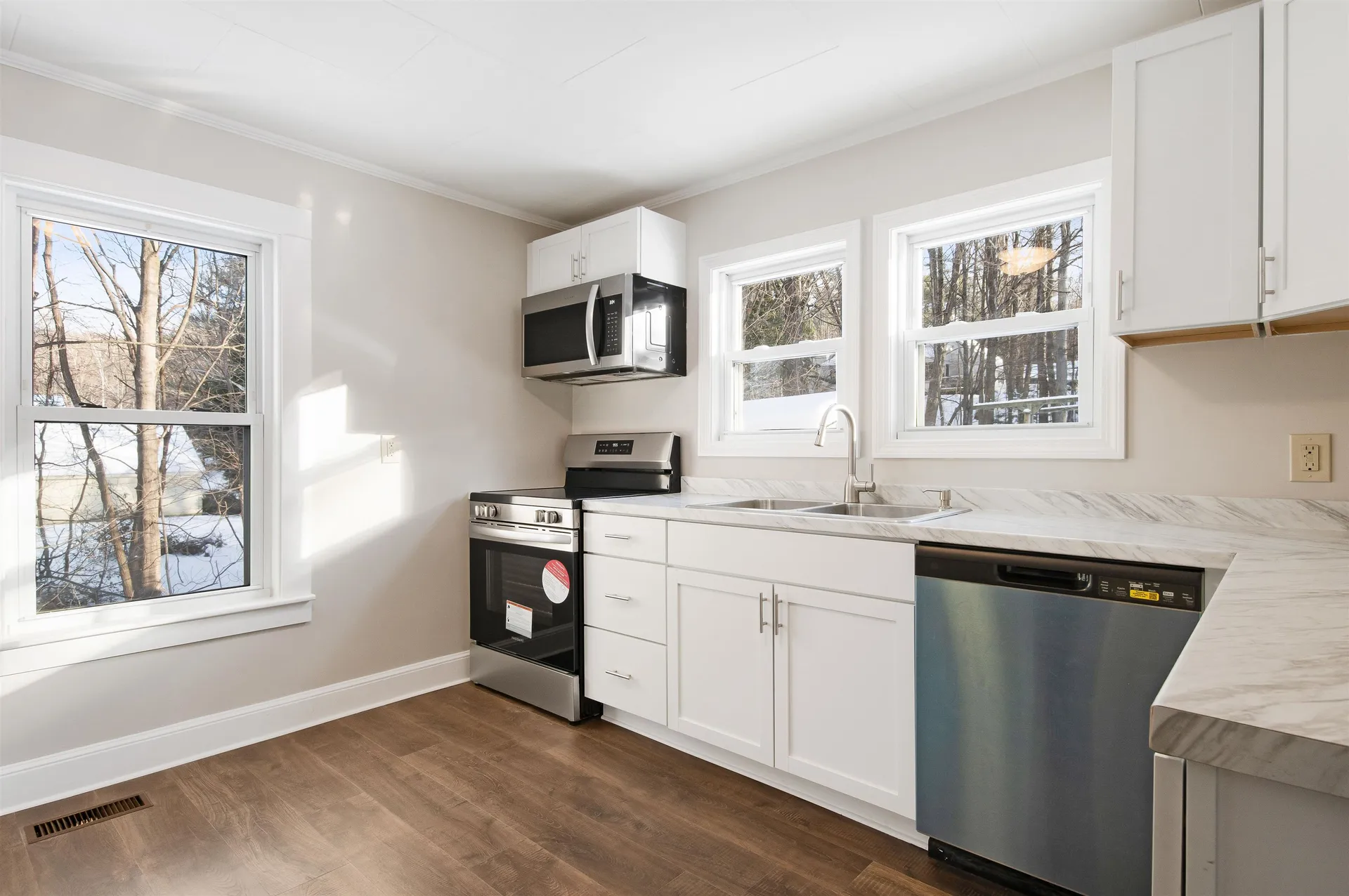 6 Durham Avenue Claremont NH 03743