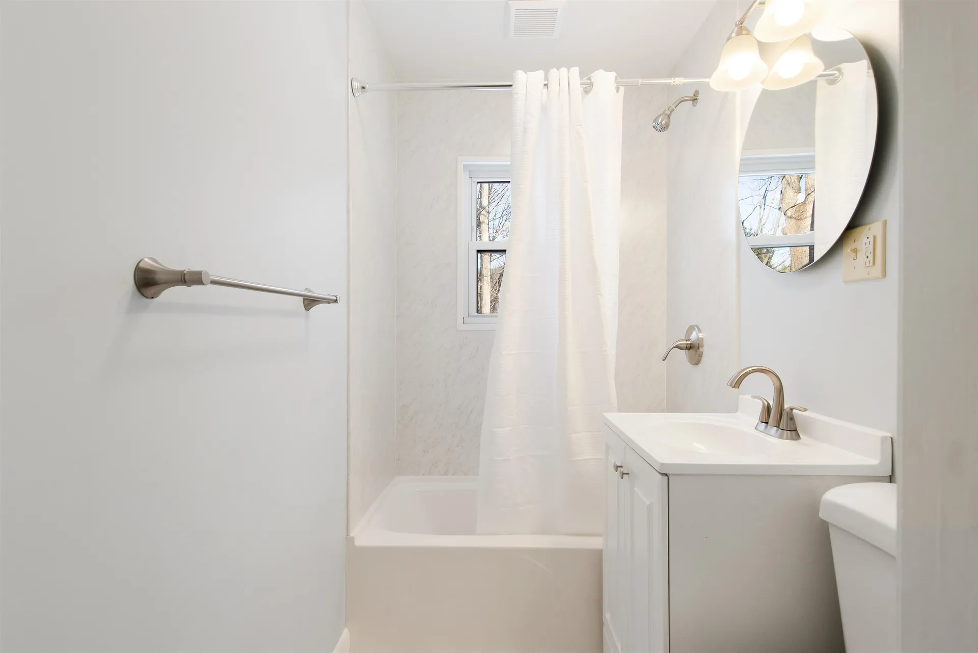 6 Durham Avenue Claremont NH 03743