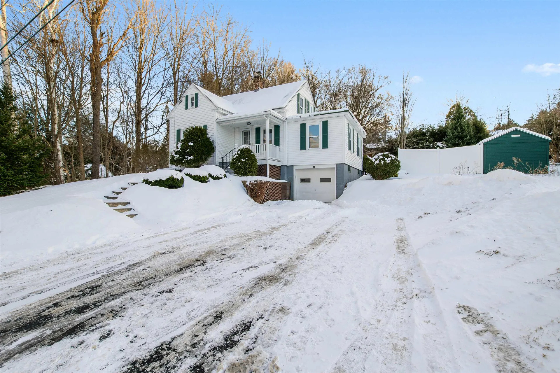 6 Durham Avenue Claremont NH 03743