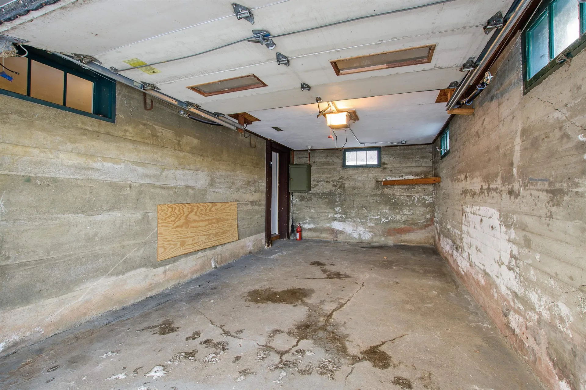 6 Durham Avenue Claremont NH 03743