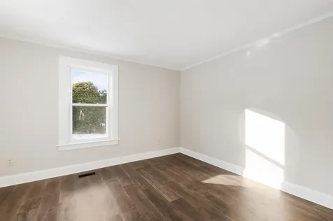 6 Durham Avenue Claremont NH 03743