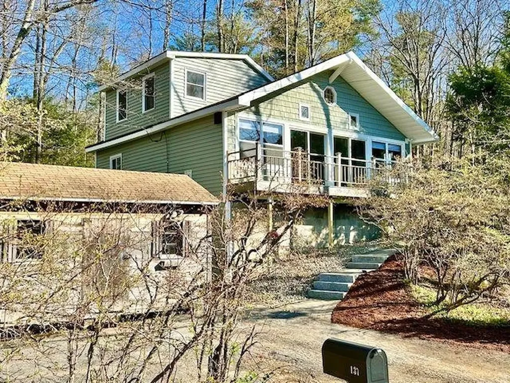 137 Mountain Base Road Goffstown NH 03045