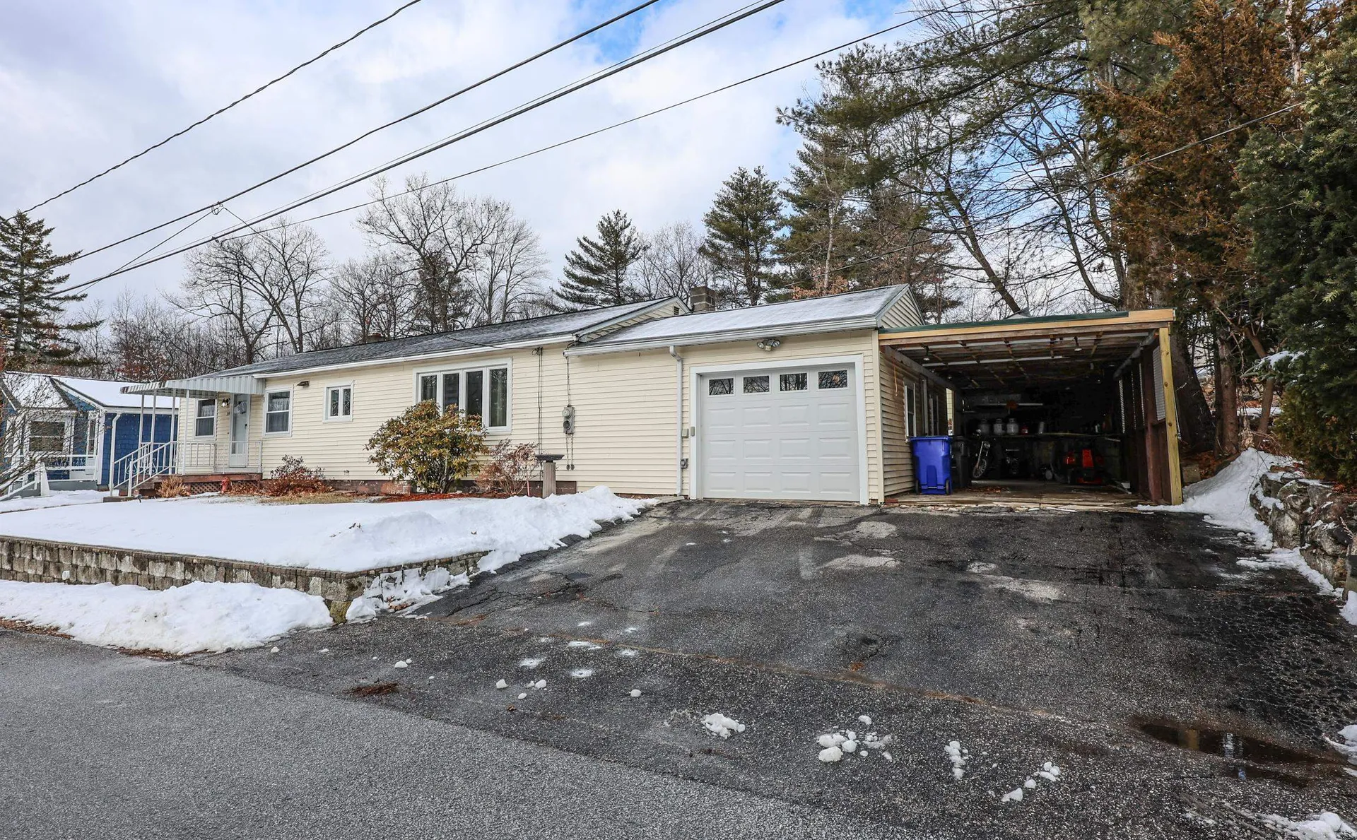 29 Crescent Lane Manchester NH 03109