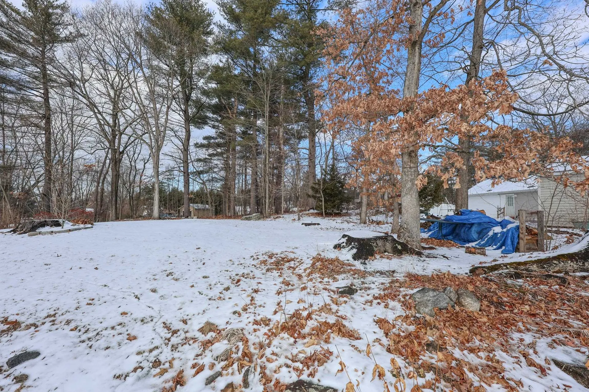 29 Crescent Lane Manchester NH 03109