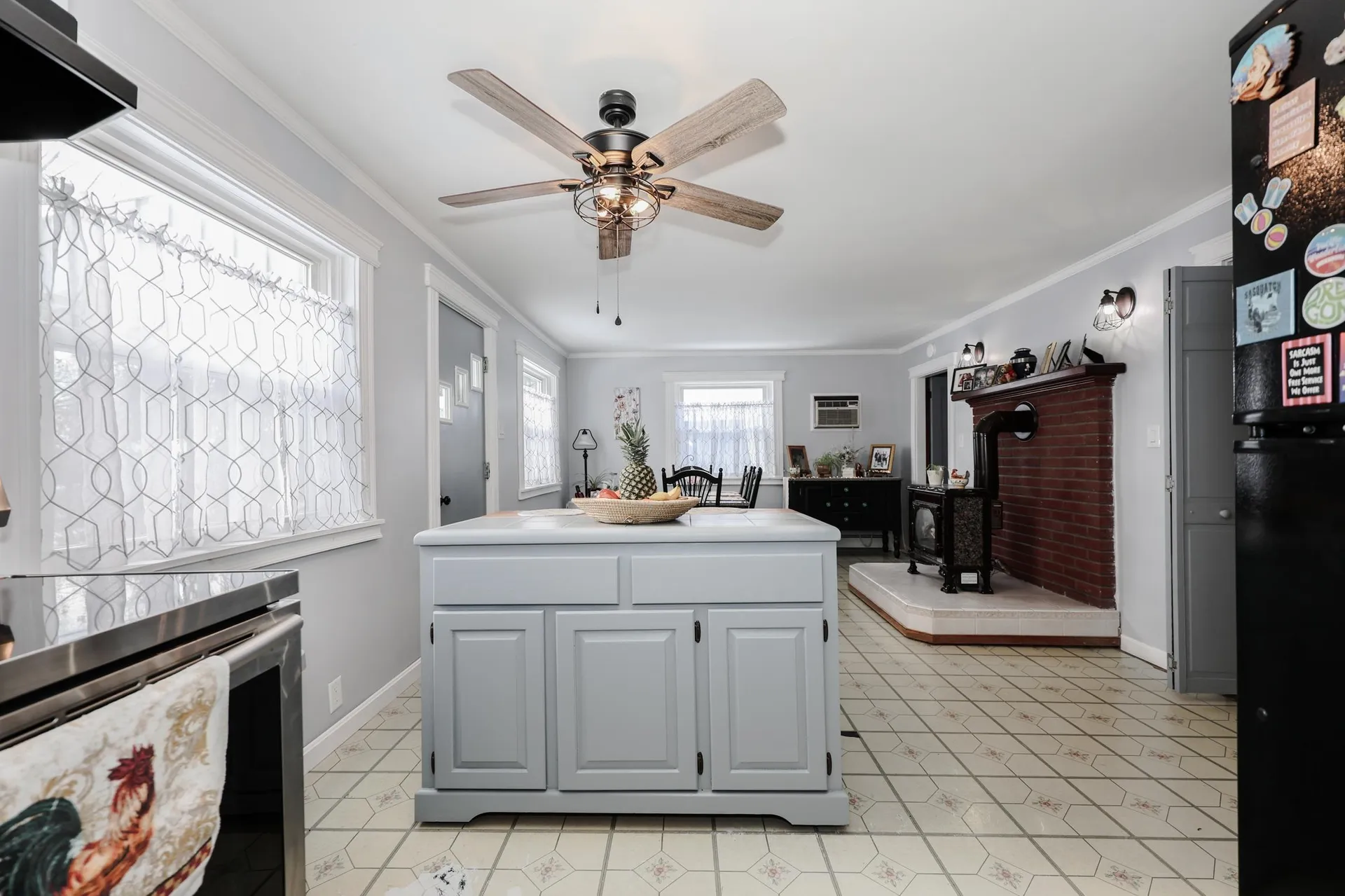 29 Crescent Lane Manchester NH 03109