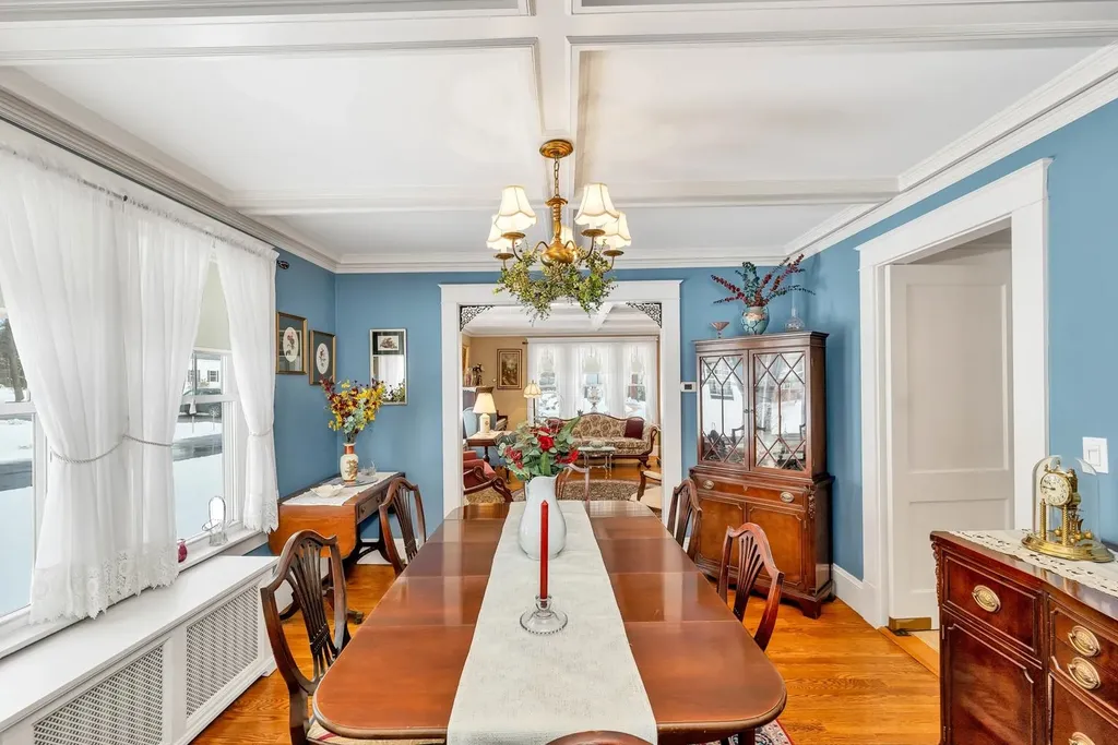 44 Winnicoash Street Laconia NH 03246