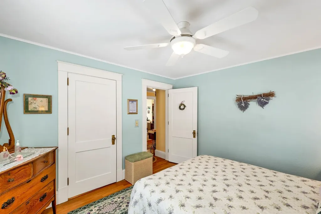 44 Winnicoash Street Laconia NH 03246