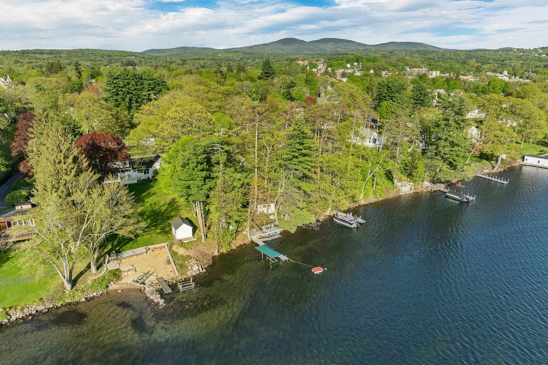 44 Winnicoash Street Laconia NH 03246