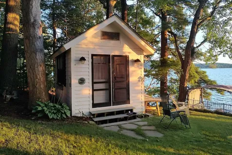 44 Winnicoash Street Laconia NH 03246