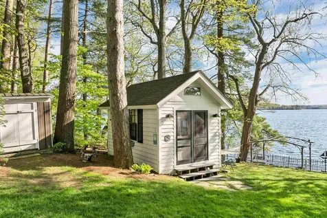 44 Winnicoash Street Laconia NH 03246