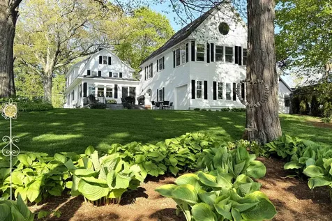 44 Winnicoash Street Laconia NH 03246