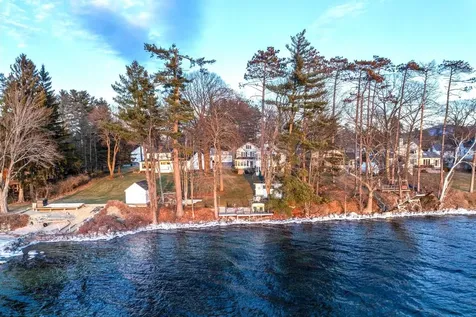 44 Winnicoash Street Laconia NH 03246