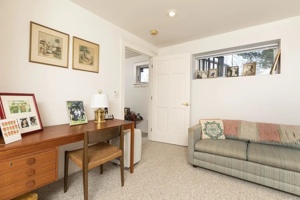 27 Tucker Road New London NH 03257