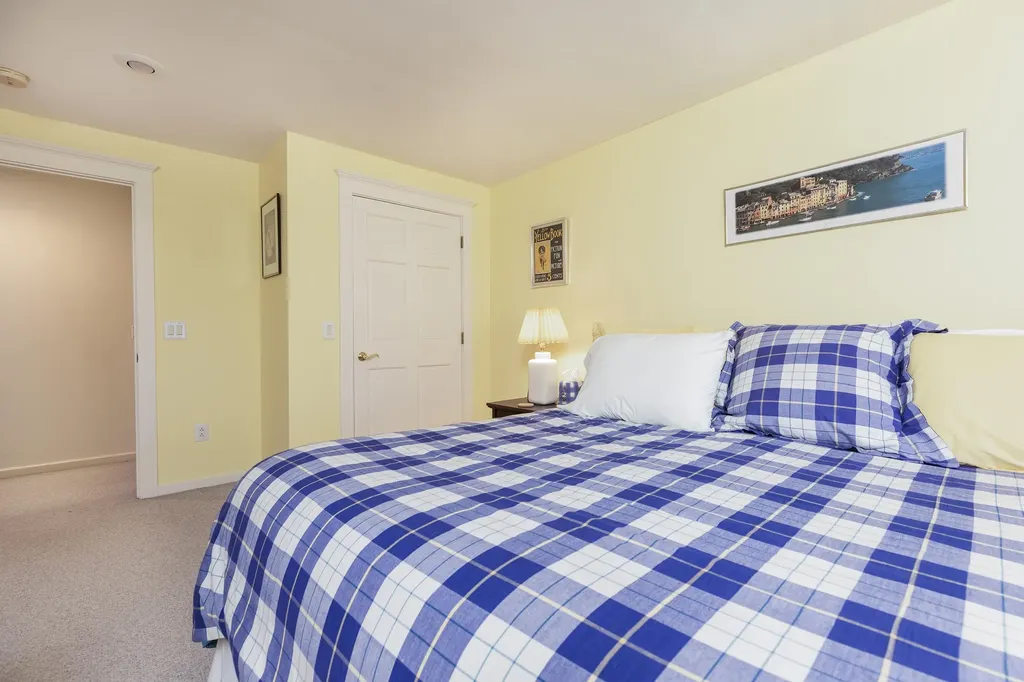 27 Tucker Road New London NH 03257