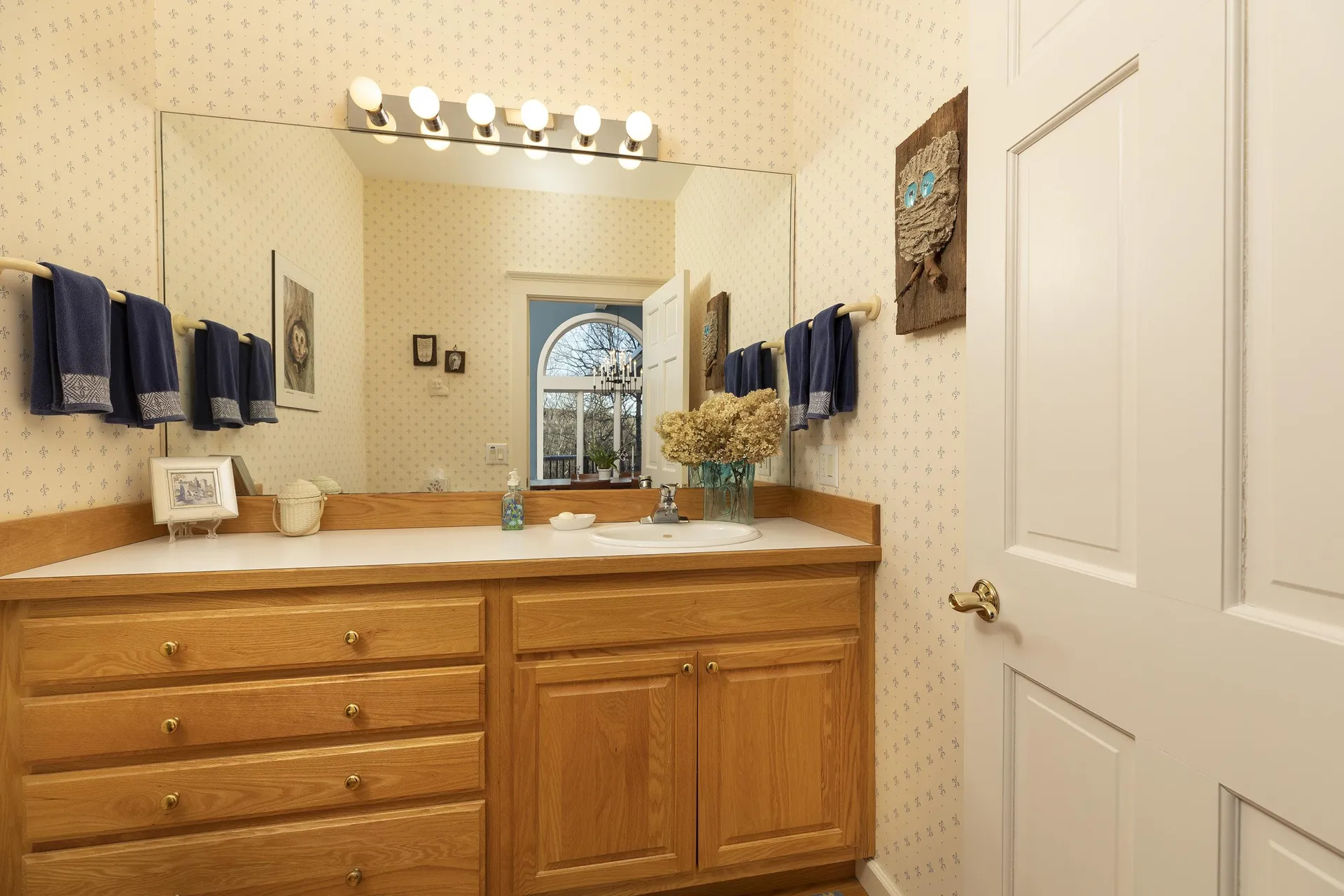 27 Tucker Road New London NH 03257