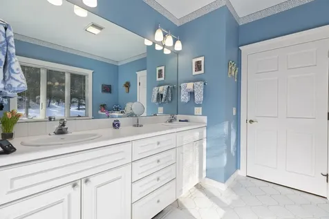 27 Tucker Road New London NH 03257