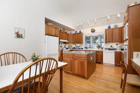 27 Tucker Road New London NH 03257