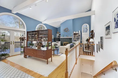 27 Tucker Road New London NH 03257