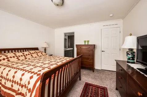 17 Ashleigh Way Rochester NH 03867