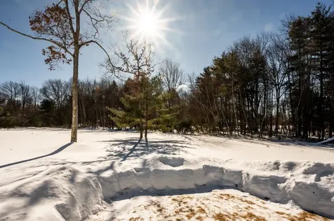 17 Ashleigh Way Rochester NH 03867