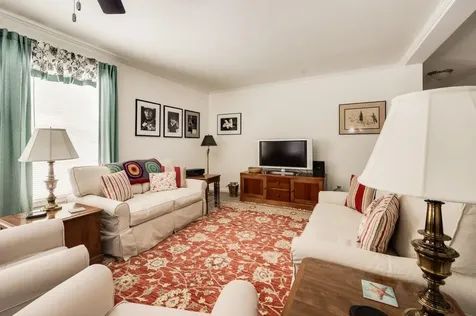 17 Ashleigh Way Rochester NH 03867