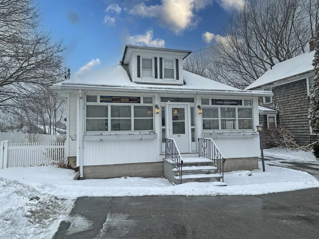 790 Central Avenue Dover NH 03820