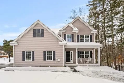 61 Litchfield Road Londonderry NH 03053