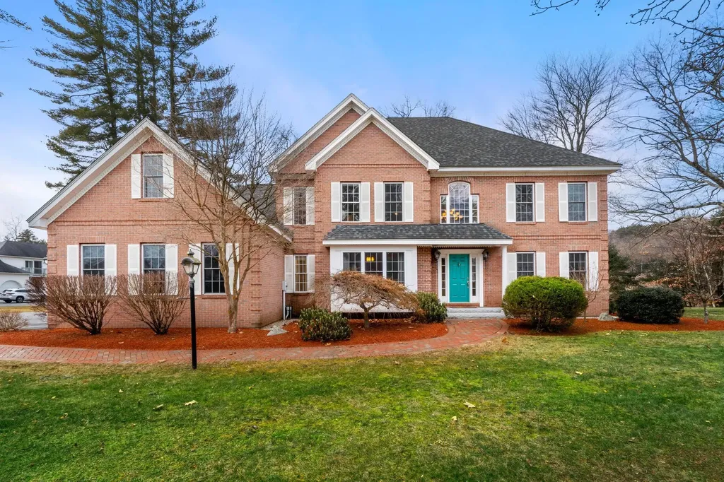 3 Twin Brook Lane Bedford NH 03110
