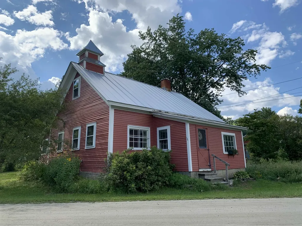 33 Eagle Peak Road Brookfield VT 05036