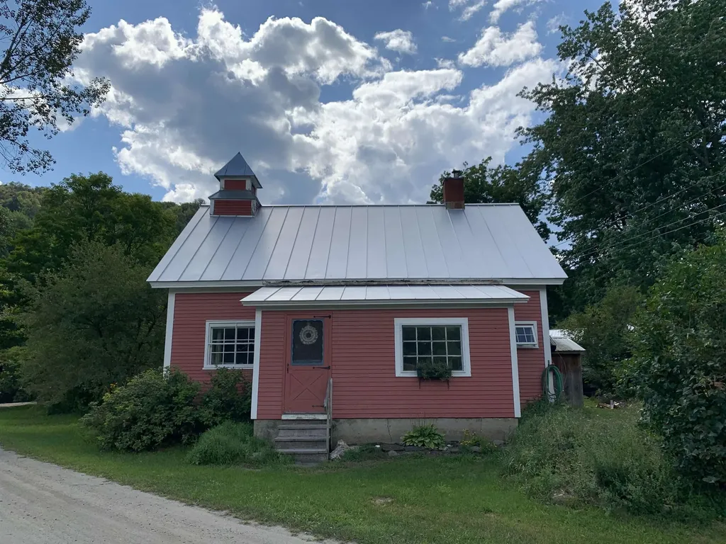 33 Eagle Peak Road Brookfield VT 05036