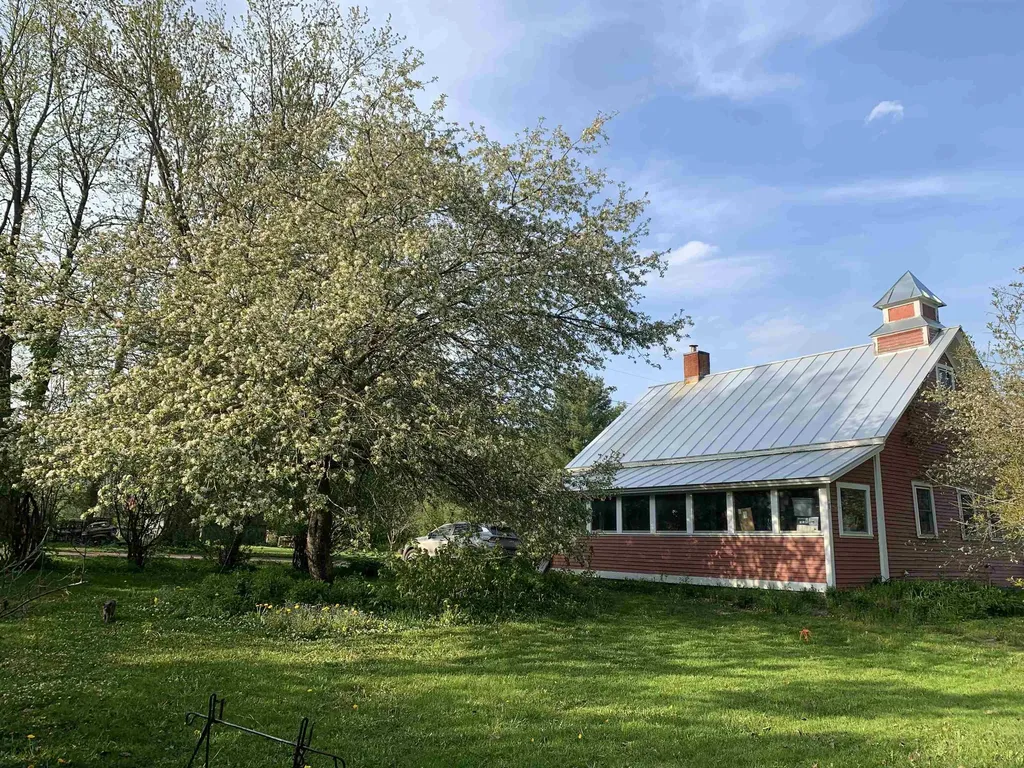 33 Eagle Peak Road Brookfield VT 05036