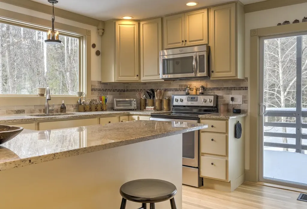 650 Roxbury Road Keene NH 03431