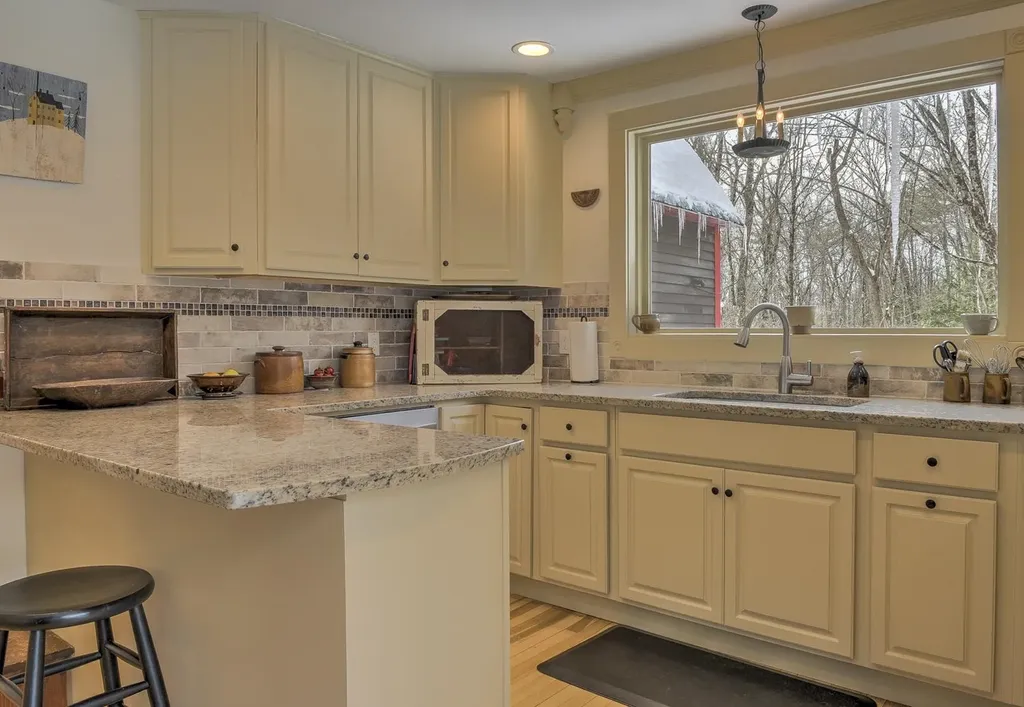 650 Roxbury Road Keene NH 03431