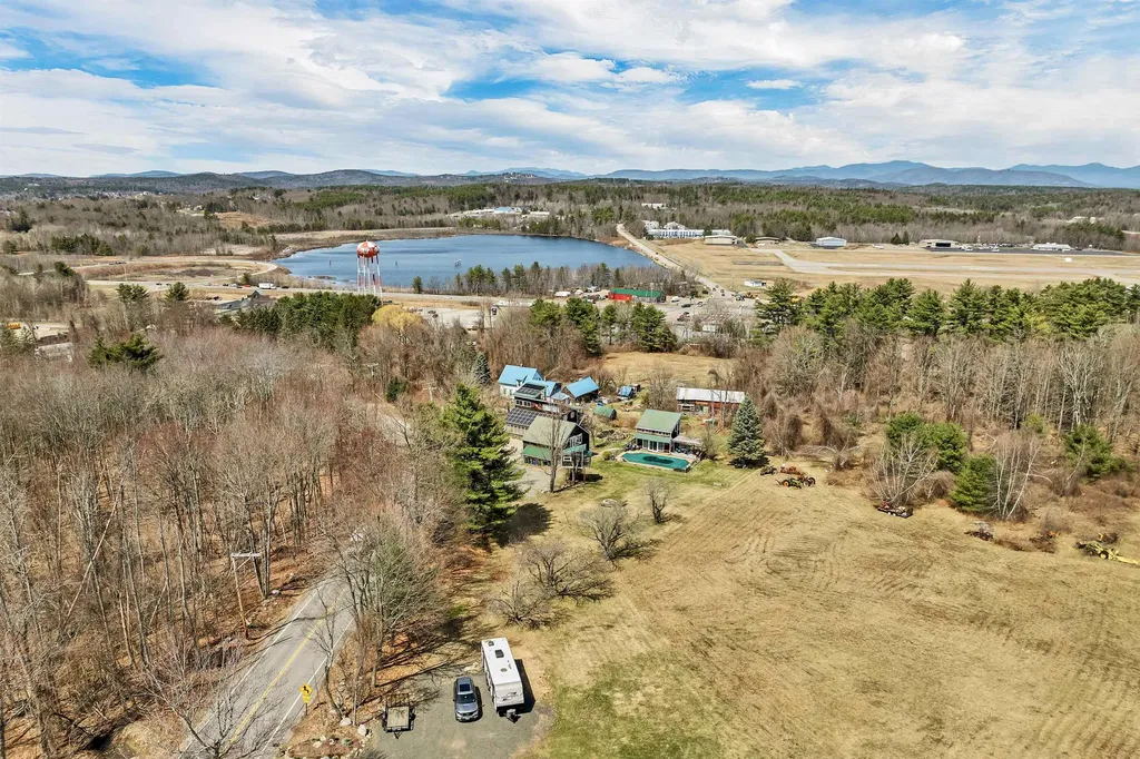 60 Old Lake Shore Road Gilford NH 03249