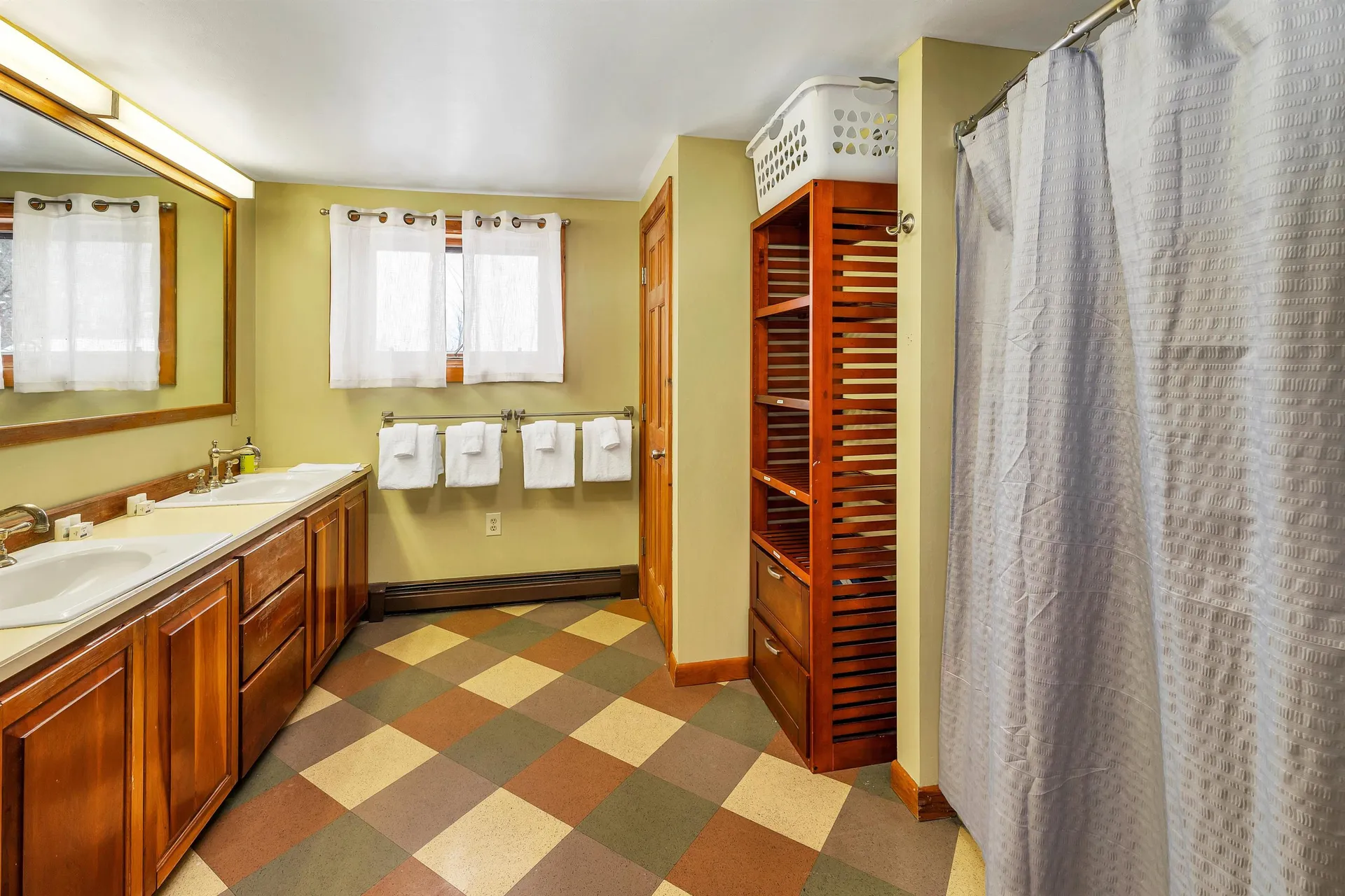 60 Old Lake Shore Road Gilford NH 03249