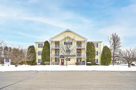5 Crosswoods Path Boulevard Merrimack NH 03054