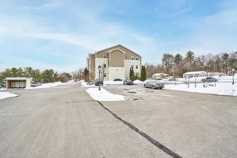 5 Crosswoods Path Boulevard Merrimack NH 03054