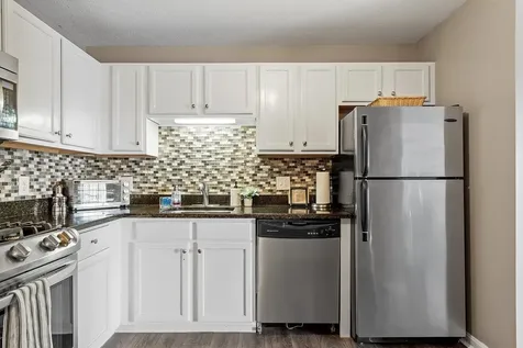 5 Crosswoods Path Boulevard Merrimack NH 03054