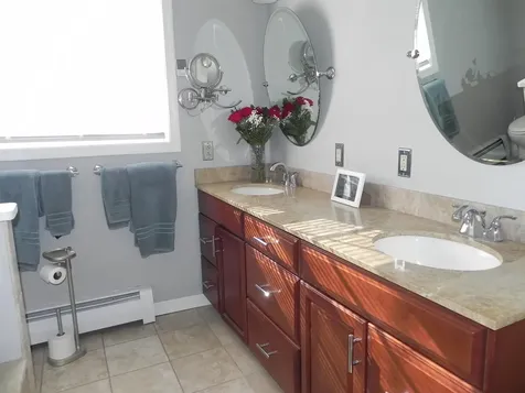 55 Longwood Circle Colchester VT 05446