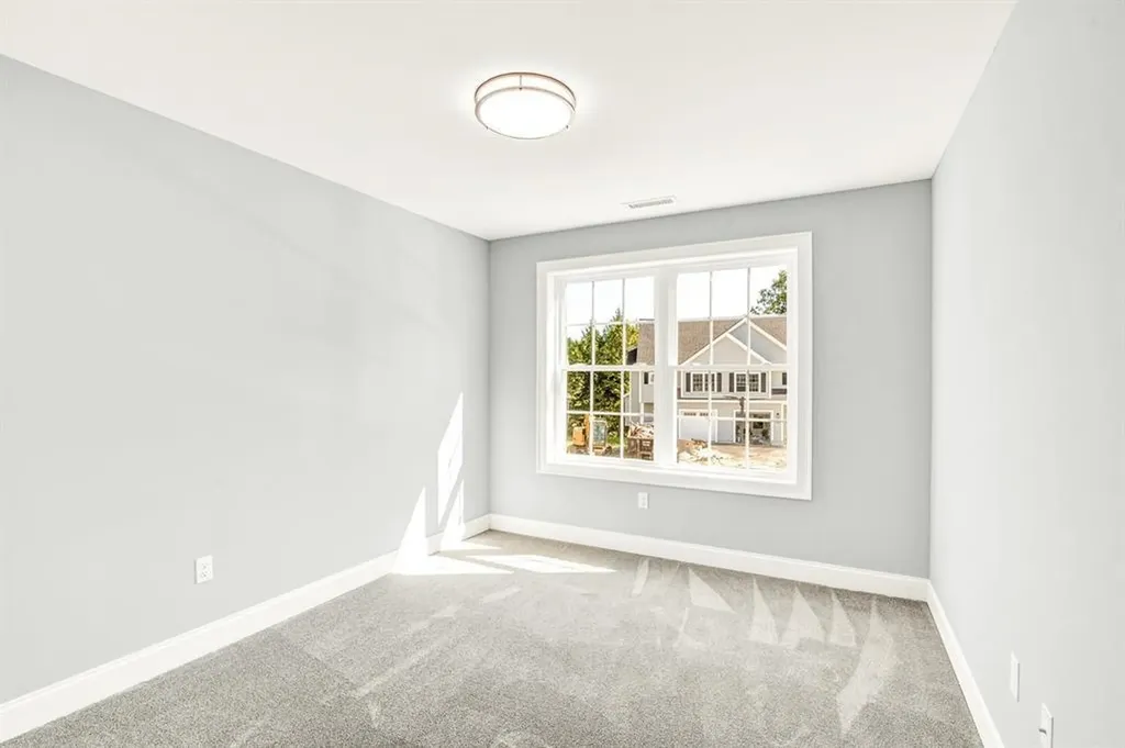 15-2 Porch Light Drive Dover NH 03820