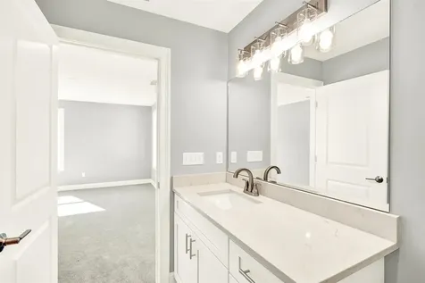 15-2 Porch Light Drive Dover NH 03820