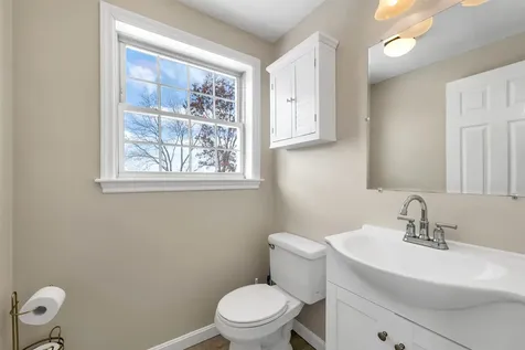 674 Wellington Hill Road Manchester NH 03104