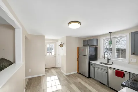 674 Wellington Hill Road Manchester NH 03104