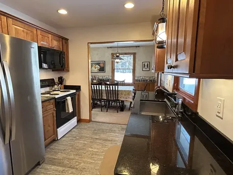 147 Davis Road Plymouth VT 05056