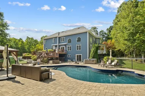 15 Wasserman Heights Merrimack NH 03054