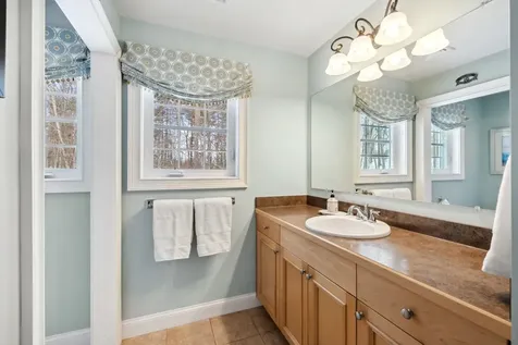 15 Wasserman Heights Merrimack NH 03054