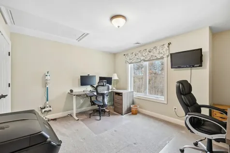 15 Wasserman Heights Merrimack NH 03054